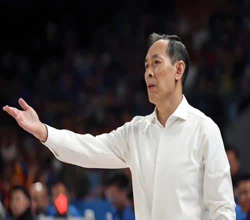 北京隊迎1壞消息！2米06鋒線悍將舊傷復發，許利民一個頭兩個大