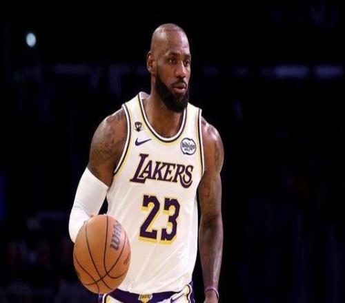 連續(xù)21年全明星首發(fā)紀(jì)錄終結(jié)！詹姆斯生涯首次落選全明星首發(fā)