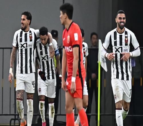 安永佳在中超保級(jí)隊(duì)都不是主力，為何還能被上港挖走，已官宣加盟