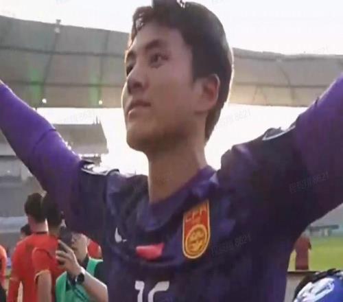 央视:三家有争冠意图的中超球队有意李昊,球员身价为2000万