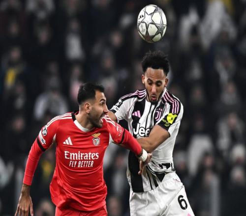 点球罚丢!穆里尼奥太绝望,输给斯帕莱蒂,欧冠7场5负太差劲