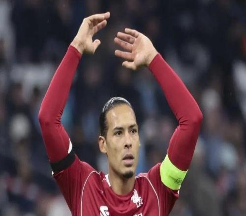 真敢问!记者问斯洛特:阿隆索何时上任范戴克回怼:太不尊重人了