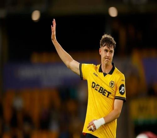 天空:狼队拒绝了利兹联对拉森的报价,狼队对其估值4000万镑