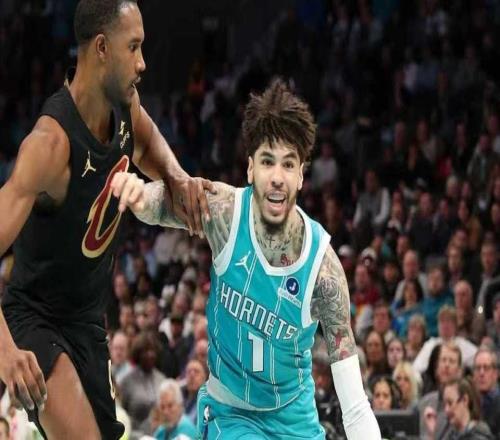 騎士拒黃蜂27分逆轉升東部第五三球15中1米切爾24+8失誤