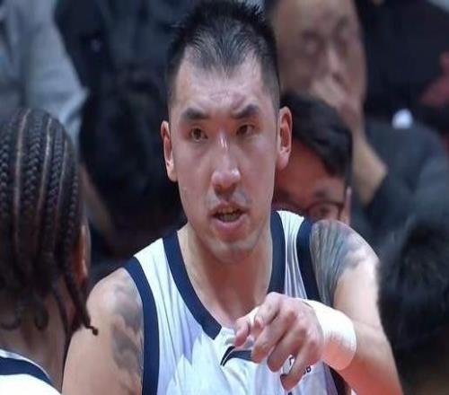 央视直播!今晚735,辽鲁焦点大战,看高诗岩斗旧主,单挑赵继伟