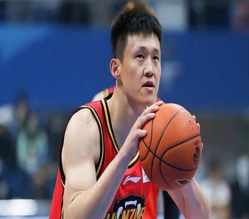 男篮23年世界杯12人现状!3人受伤,4人无缘国家队,1人沦为板凳