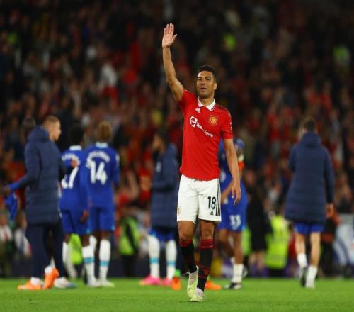 祝好!曼联官宣巴西悍腰赛季后离队低谷中带来2冠居功甚伟