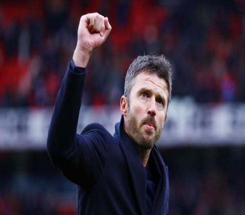 西尔韦斯特:利物浦下滑、切尔西不稳定,曼联有机会打进前四