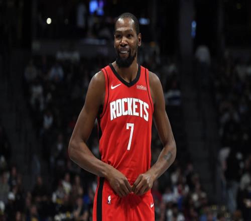 绝对巨星,杜兰特19中11砍32分7板3助1断1帽0失误,正负值+18