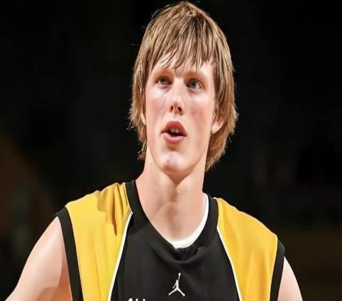 千萬富豪！37歲杜克傳奇被斬殺流落街頭