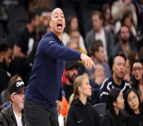 快船戰(zhàn)績達到15勝3負的球迷直播吃東西活動通知_NBA直播