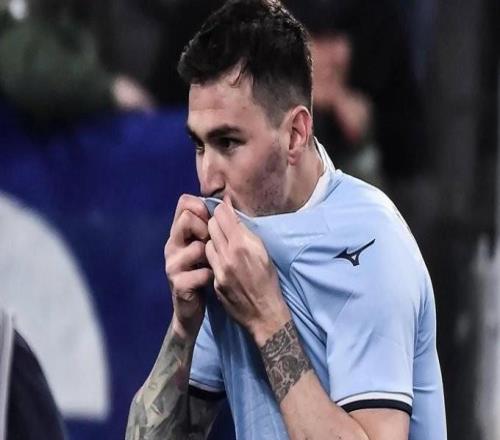 罗马诺:在拉齐奥发布留队声明后,罗马尼奥利仍坚持转会萨德