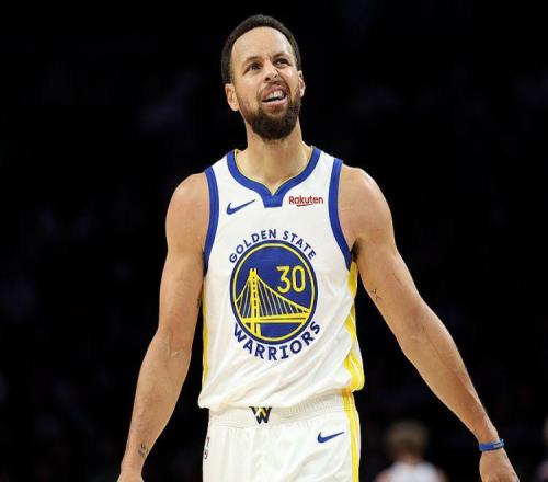 西部最新排名：勇士創(chuàng)NBA奇跡，湖人收大禮，雷霆爆冷連敗