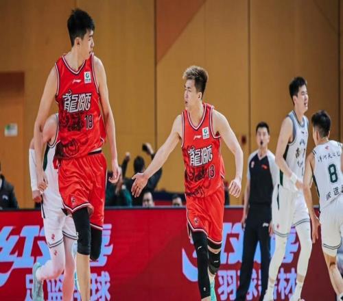 爆砍19+3,單人激活廣州隊(duì),郭艾倫寶刀不老,他該入選全明星