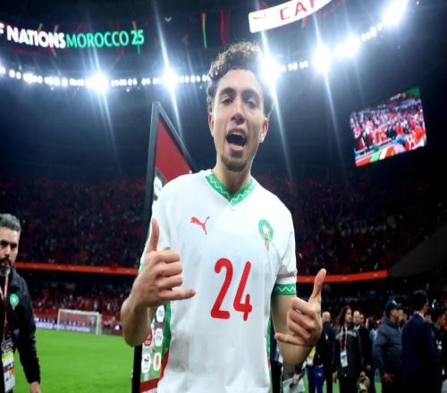 記者:皇馬球探非洲杯期間考察了艾納維,進行了初步接觸