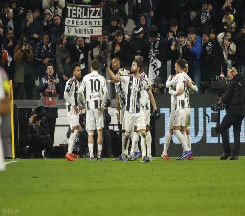 尤文3比0勝那不勒斯，積分緊追前四，斯帕萊蒂找到戴維使用說(shuō)明書(shū)