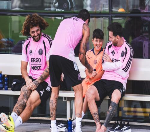 梅西還是巴薩球迷和會(huì)員!他幾個(gè)兒子也喜歡巴薩!