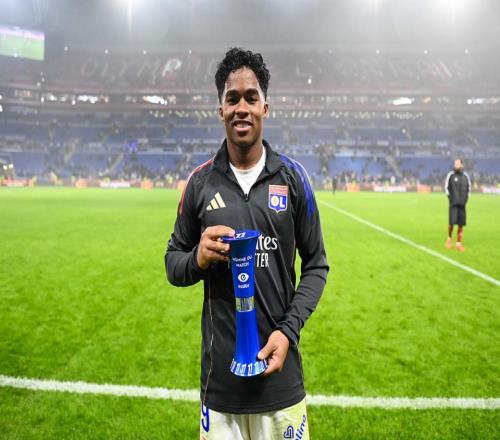 阿隆索臉疼皇馬2500萬天才外租后3場造5球生涯首次戴帽+率隊52