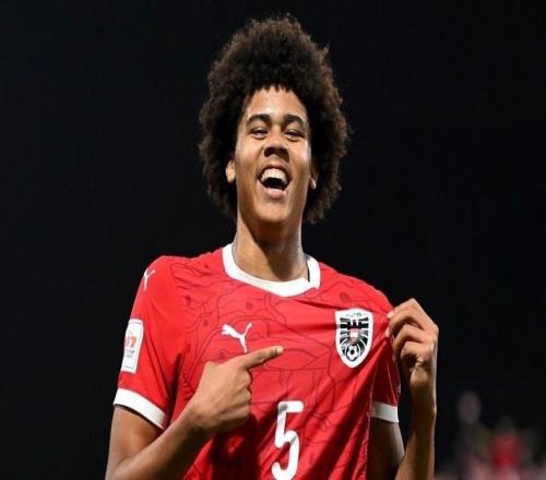 官方:利物浦签下中卫恩杜克韦达成原则协议,球员今夏加盟