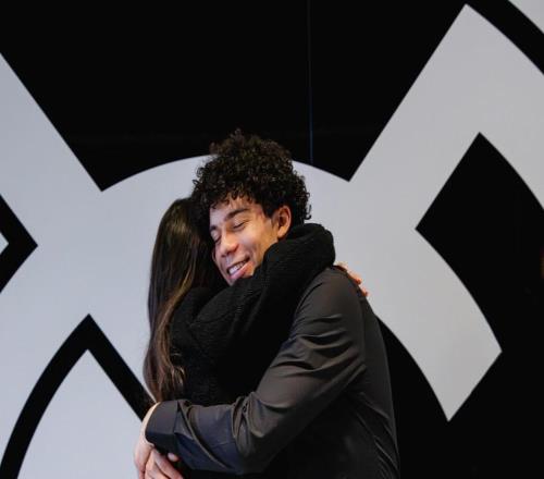 官方:马塞洛16岁儿子恩佐阿尔维斯与皇马签下首份职业合同