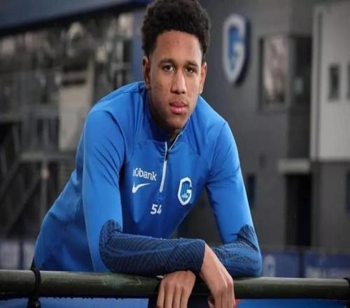 每体:巴萨签下18岁后卫昂斯坦达成原则协议,球员已通过体检