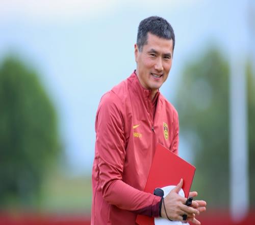 马德兴：邵佳一执掌后谦逊行事，积极促进国家队与俱乐部的交流_中超直播