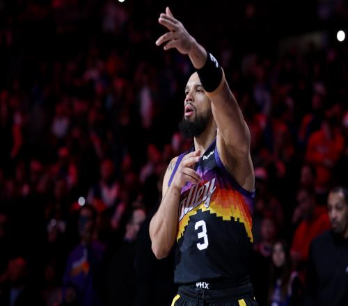 狄龙：摊手倒地彰显无辜我不愿在决胜时刻领罚_NBA直播