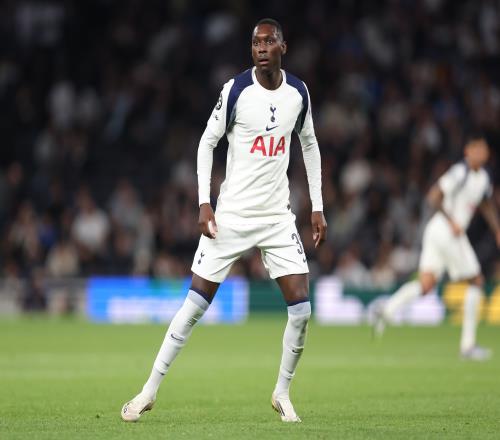 尤文冬季引进前锋的计划又一次成为目标转会的笑话,穆阿尼似乎在期待重蹈覆辙_意甲直播