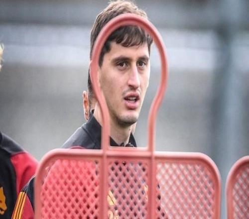 迪马济奥:罗马中卫库穆布拉可能提前终止租借离开马略卡