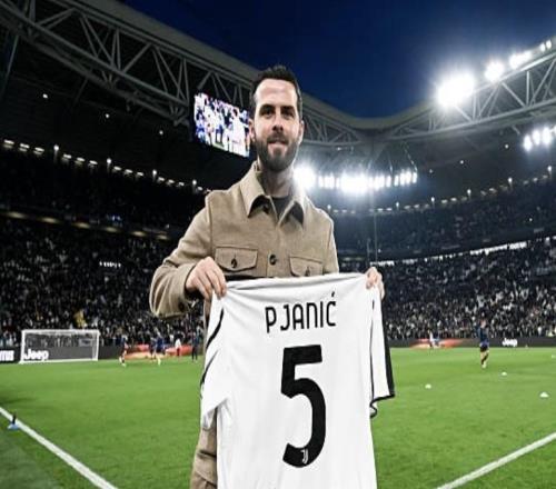 皮亚尼奇退役发言:足球是我的音乐,球场是我的钢琴