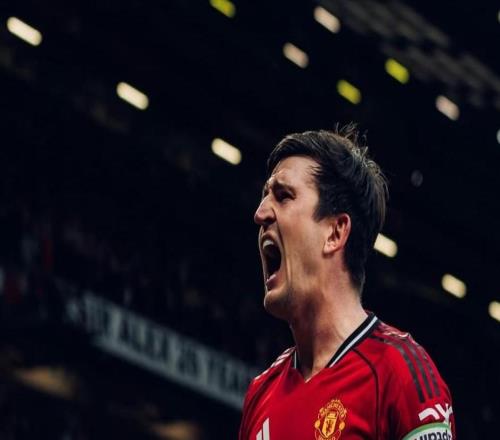 斯塔姆:我非常敬佩马奎尔,曼联应该留住这样的榜样球员