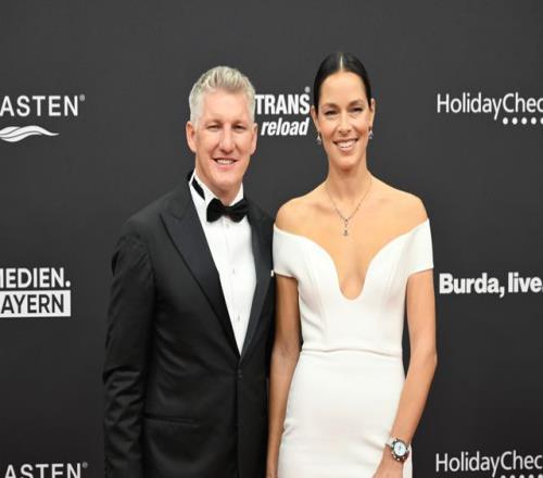 德媒报道小猪与伊万诺维奇离婚后每月需支付4.5万欧元子女抚养费_德甲直播