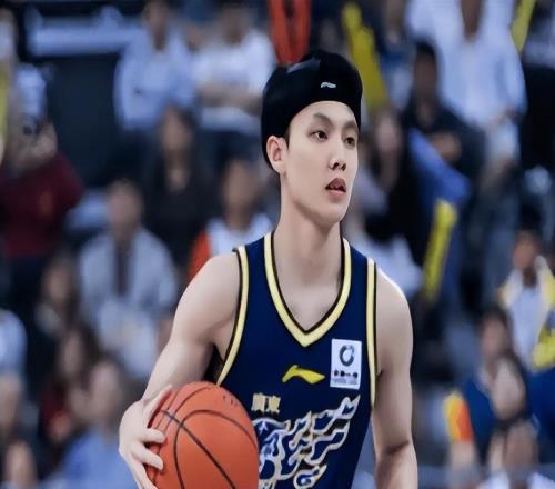 就在刚刚！30号早上，广东宏远传来徐杰、徐昕和陈老板的最新消息