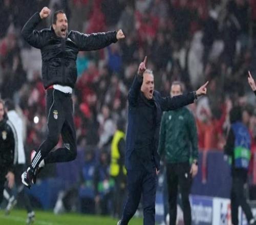 搭上欧冠附加赛末班车!穆里尼奥盛赞“历史性之夜”,并回击黑子