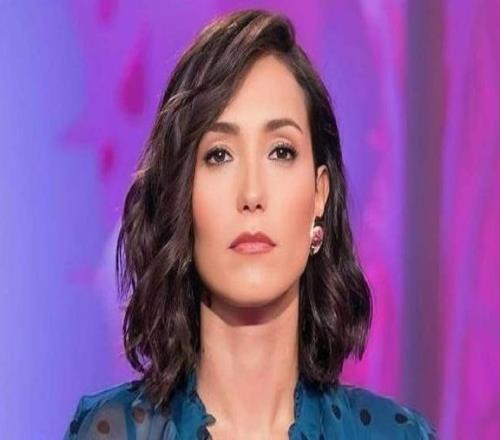 意大利女主持表示不理解那不勒斯人会成为尤文球迷,引发争议