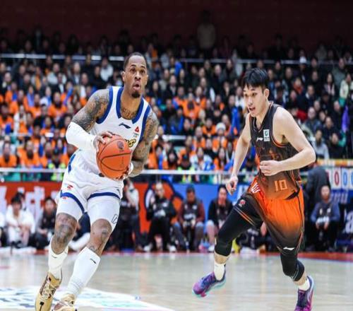 CCTV5直播！浙江德比大战悬念重重，外援互不相让，王博主抓防守