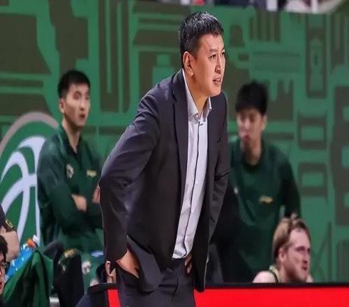 祝铭震20分6板2助同曦10471四川李玮颢18分