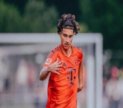 记者：尤文签下拜仁二队前锋利契纳已达成协议