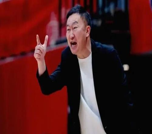 输北控发布会!刘维伟怪罪内线劣势,球员疲惫,不满最后漏三分