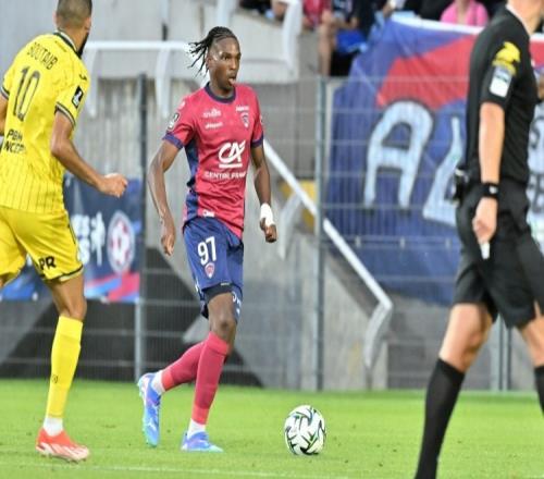 罗马诺透露利物浦与切尔西争夺雅凯交易瞄准下赛季_英超直播