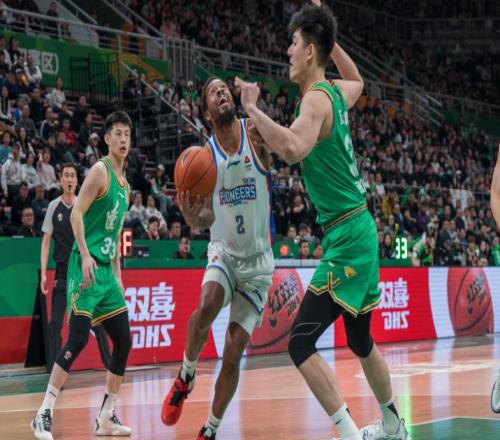 场均不到5分！2米14大个子不敢出手，韩德君接班人上限就是丘天