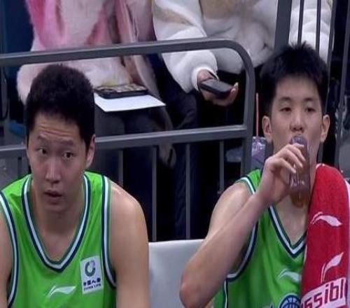 央视不播!今晚735,山东客战鱼腩,高诗岩PK林庭谦,邱彪冲连胜