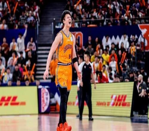 他,32岁,双喜临门,加冕万分先生+成为父亲,扬言3年时间夺冠