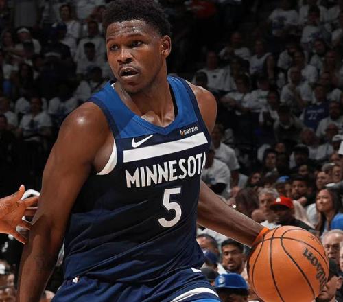 NBA常规赛明天2月3日赛程：火箭PK步行者，快船PK76人