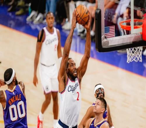 小卡落选全明星引热议！阳记吐槽选詹皇双标中方经纪人解析缘由