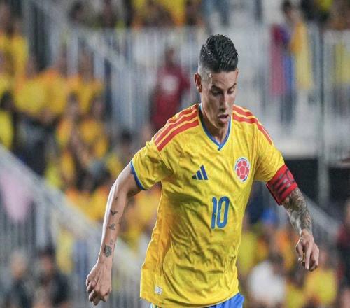 记者:J罗已被推荐给阿超普拉滕斯竞技队,球员目前自由身