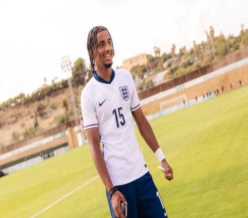 罗马诺：阿森纳320万镑签下18岁后卫杰登狄克逊达成协议