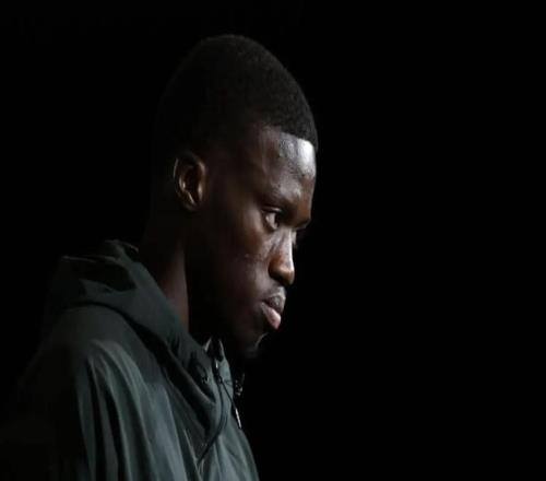 左脚球员，TA：萨尔在切尔西尝试从后场组织进攻时有重要作用