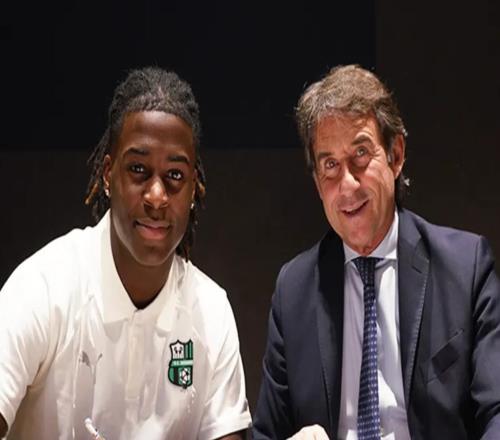 官方：萨索洛签下马赛中场达里尔巴科拉据悉转会费1200万