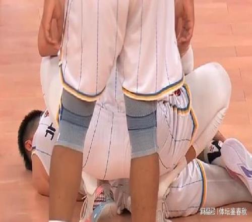 U23亚洲杯_U23亚洲杯直播_赛事直播LIVE最后一个赛季！首钢36岁老将谈退役球迷褒贬不一评论两极分化